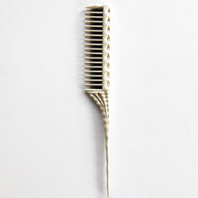 Load image into Gallery viewer, Y.S. Park 150 Teasing Comb